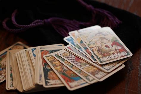 schlüssel orakel kostenlos|Tarot Orakel: kostenlose interaktive Ziehung